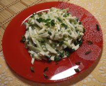 Салат со свежим огурцом