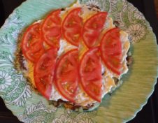 Кабачковый торт с сыром и помидорами