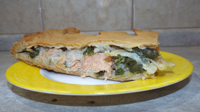 Пирог с рыбой и зеленой фасолью