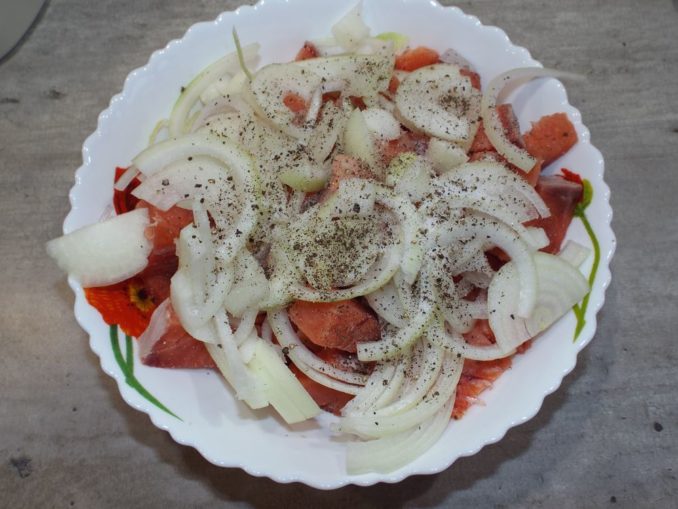 Пирог с красной рыбой и зеленой фасолью