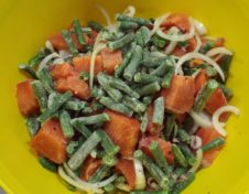 Пирог с красной рыбой и зеленой фасолью