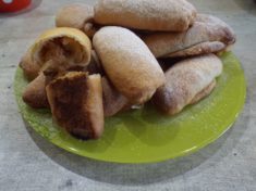Рогалики с яблоками