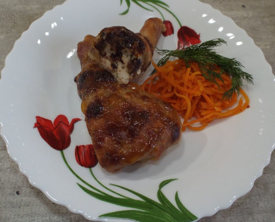 Фаршированные куриные окорочка