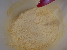 Маргарин с яйцами и сахаром