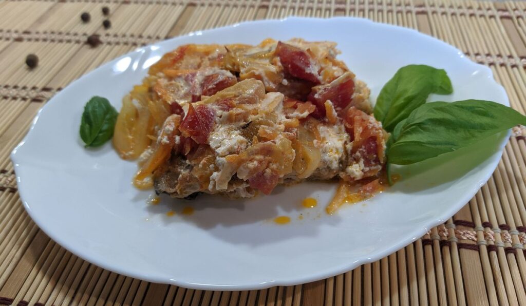 рыба под овощами