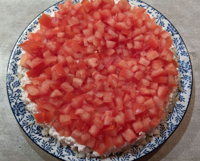 салат с креветками и кальмарами