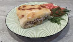 Картофельная запеканка в молочном соусе