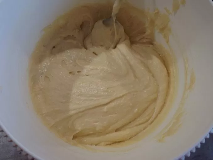 Простой пирог со сливами