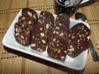 шоколадная колбаска из печенья