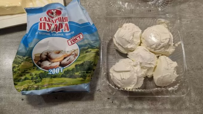 крем-чиз и сахарная пудра