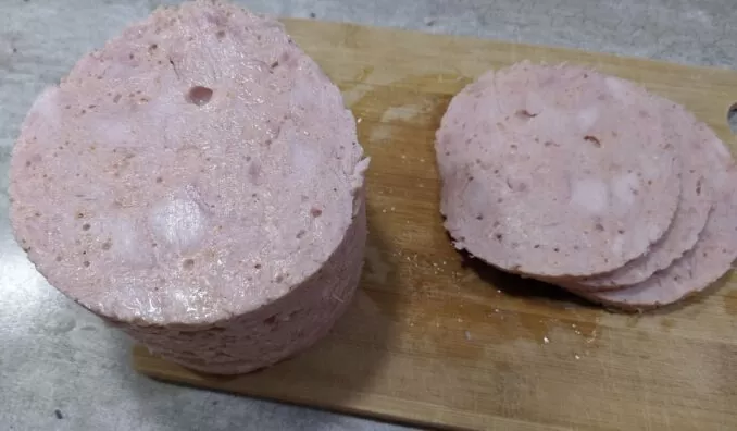 Куриная ветчина в ветчиннице